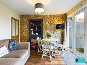 Dining Room- click for photo gallery